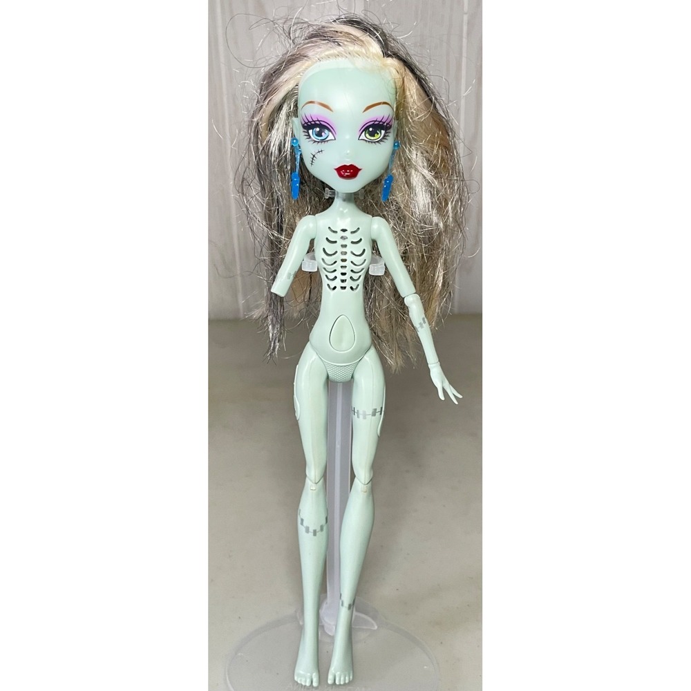 Mattel Monster High Frankie Stein Ghouls Alive 2012 Doll Parts No Working Arm
